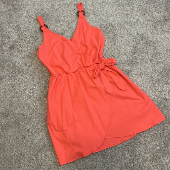 Listicle Side Tie Wrap Dress - Picture 7 of 11